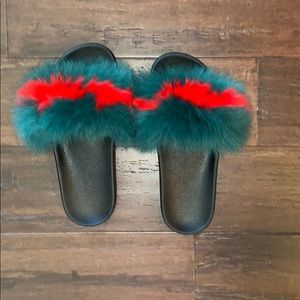 fake fuzzy gucci slides